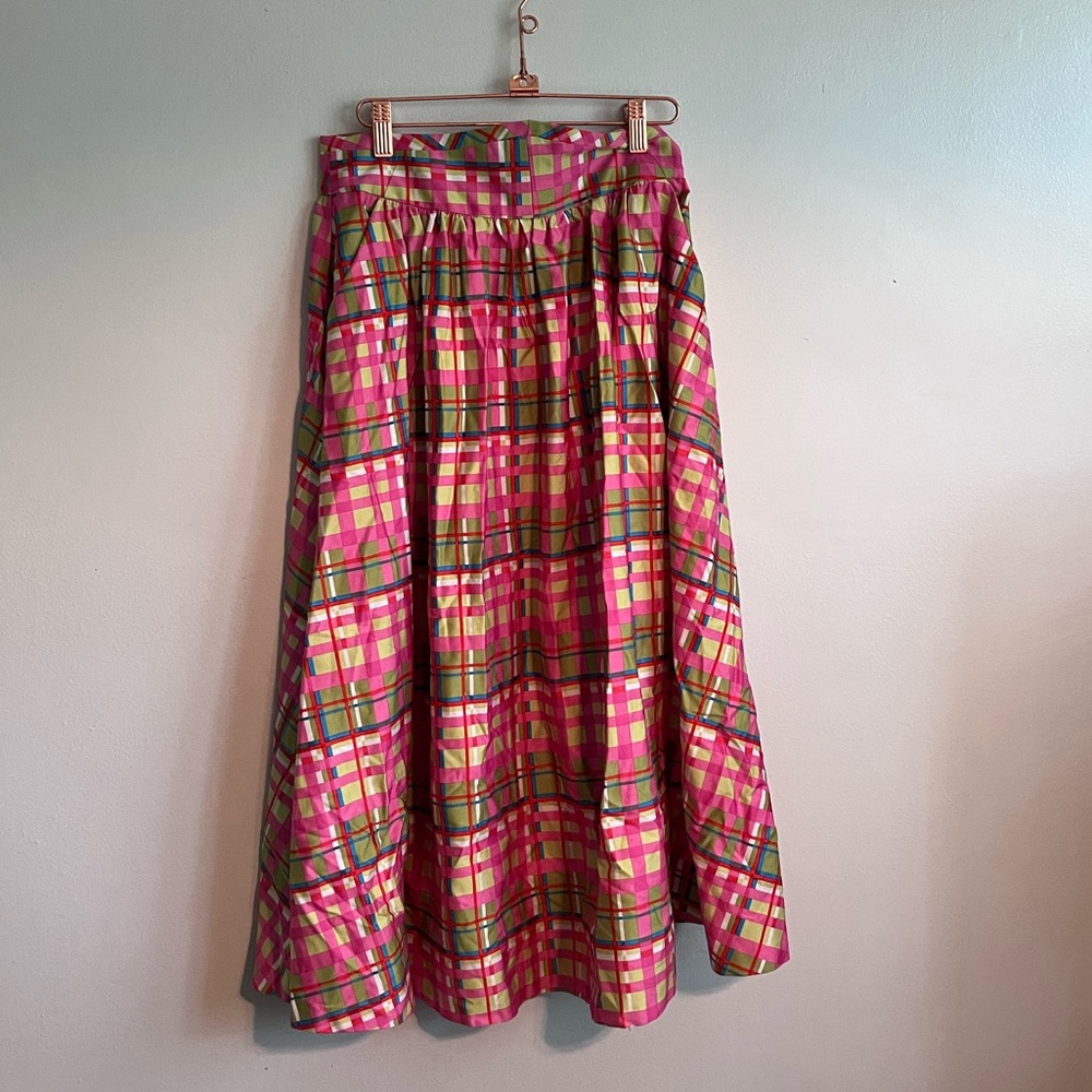 Super cute midi fit and flare NY&Co skirt. Pink, green and blue main col…